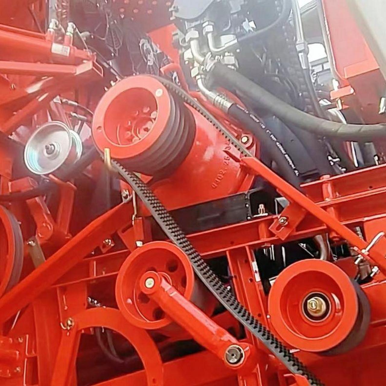 福田雷沃收割机 分享gm100小麦收割机