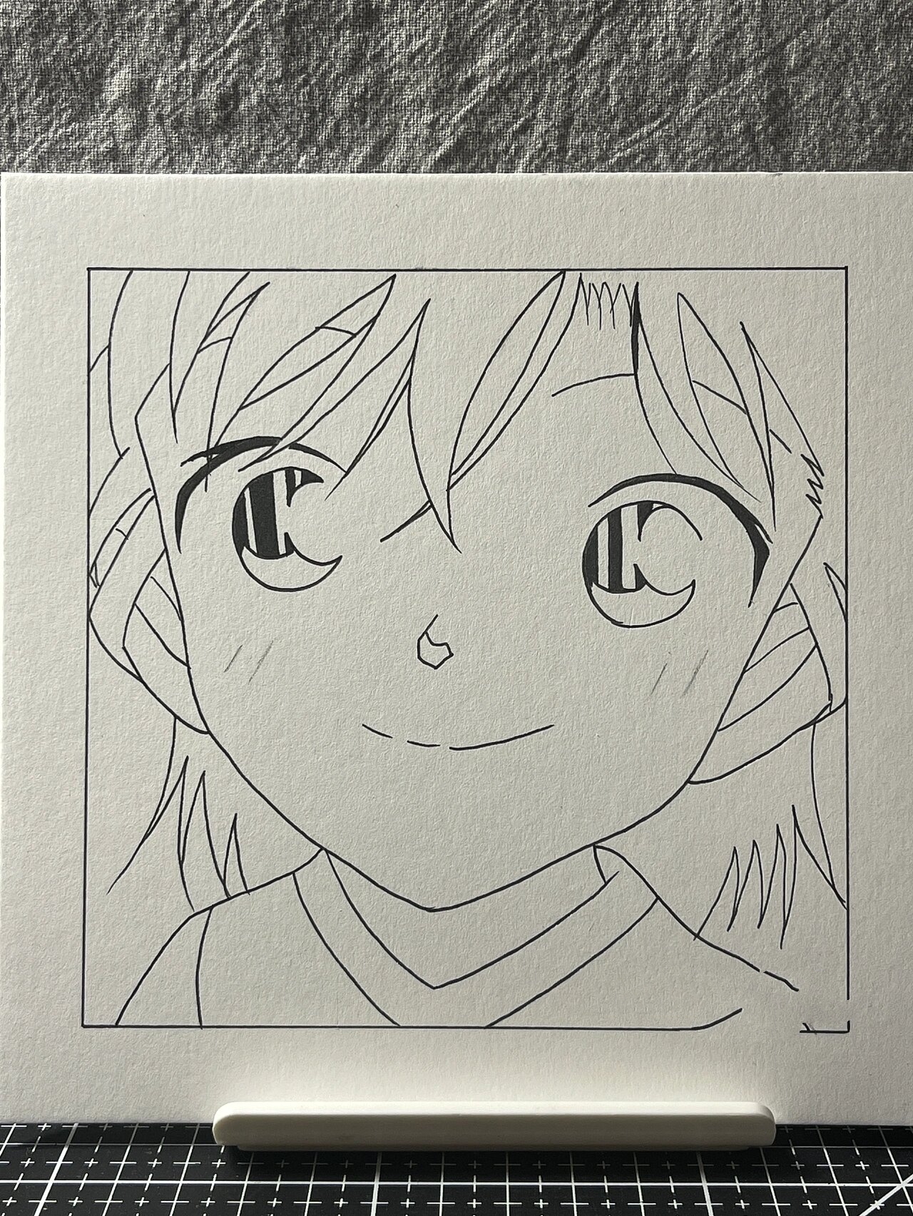 可爱小兰来啦  ——— 边框:12×12cm 画纸:荷兰白卡纸 铅笔:卡西米尔