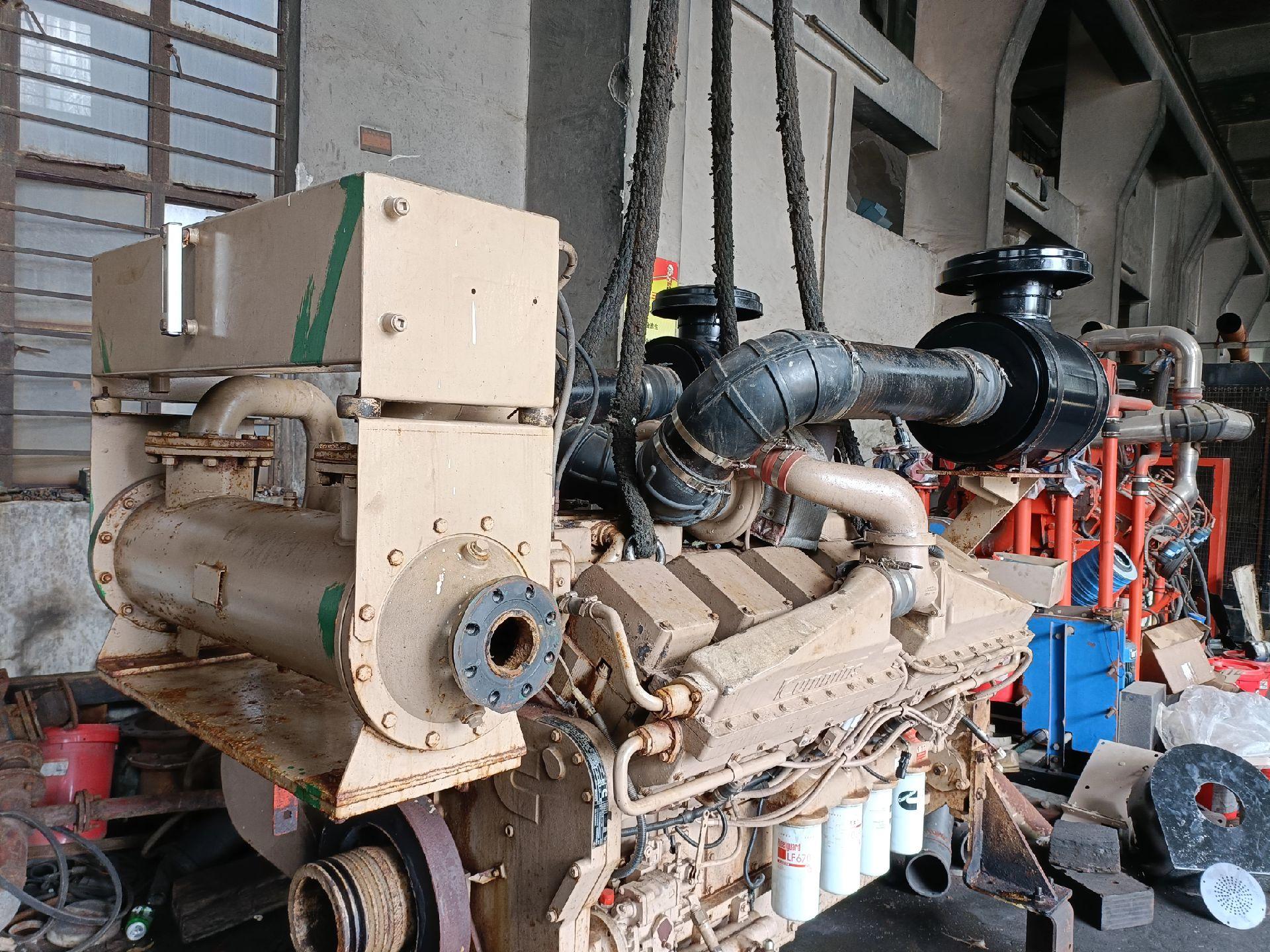 到货一台 船用柴油机 1200马力,19年新机,公家机器,备用状态用时很少