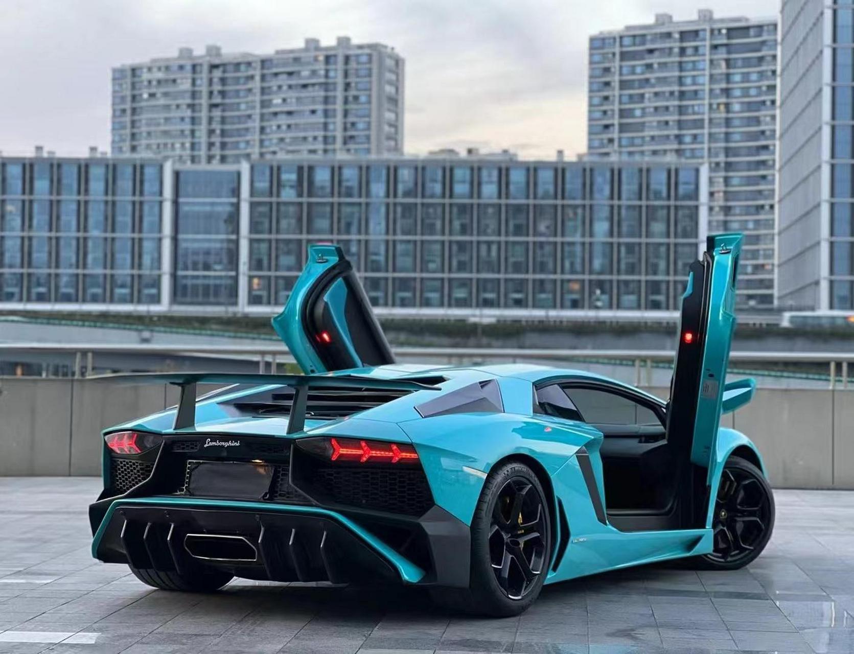 兰博基尼 埃文塔多 lp700-4.