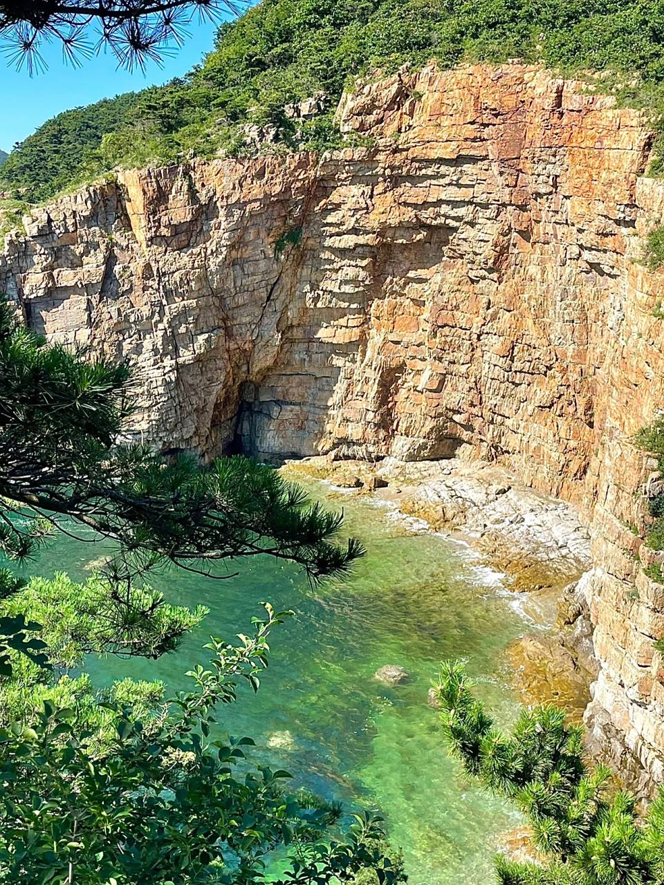 大连海之韵公园晨曦沙滩攻略 路径1:怪坡茶馆后的小路下,小路全长快2