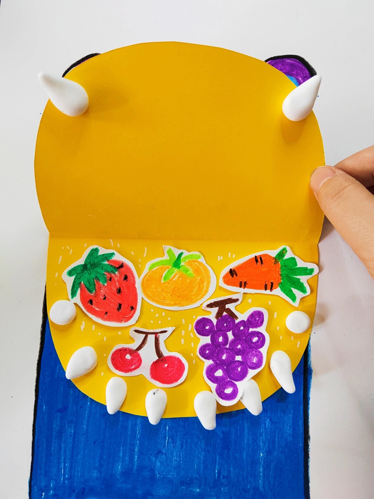 幼儿创意美术《贪吃的河马》 河马创意画