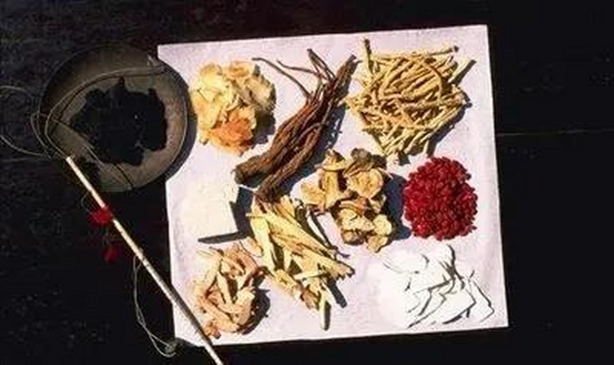 一贯煎的加减应用:适合使用一贯煎的人群,他们常有,脾气暴躁,手脚心易