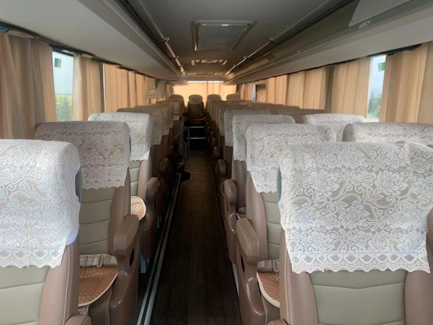 37座2 1宇通商务大巴