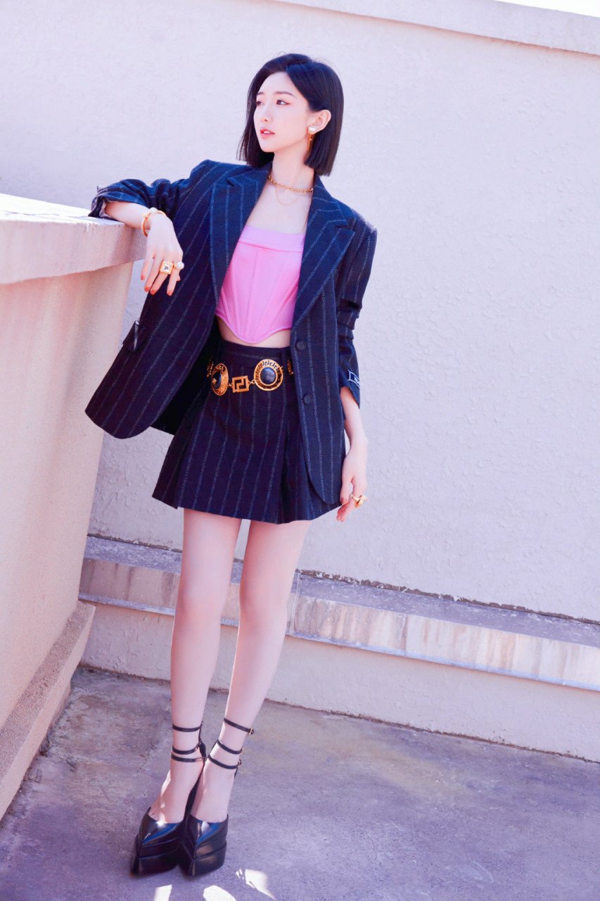 毛晓彤美腿写真组图合集