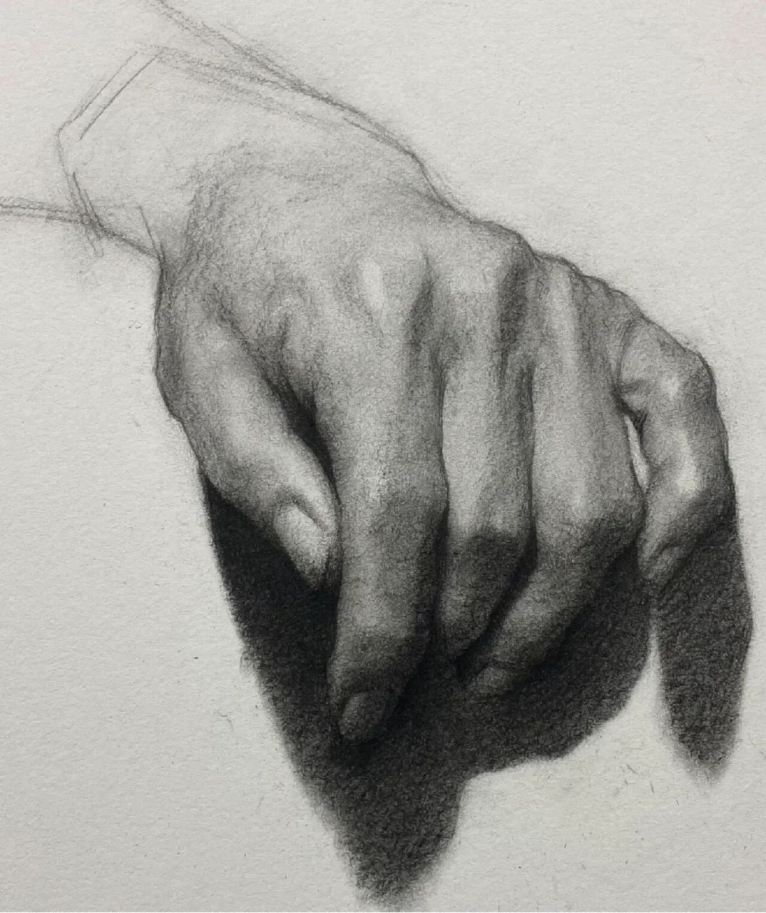 素描手局部 材料:马利14b铅笔,hb铅笔,老人头,樱花,米娅素描纸,纸巾