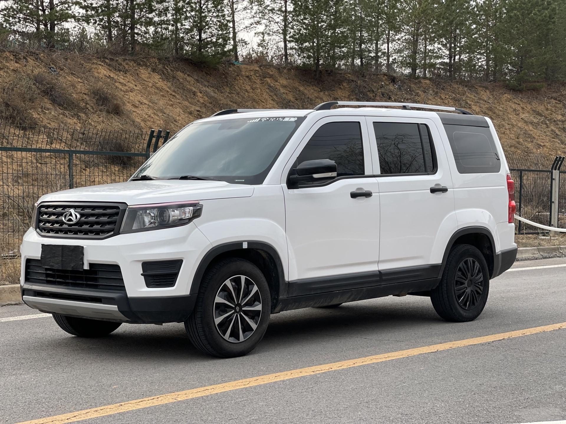 新到19年长安欧尚x70a 全车原版原漆 个人一手 5万多公里路 1