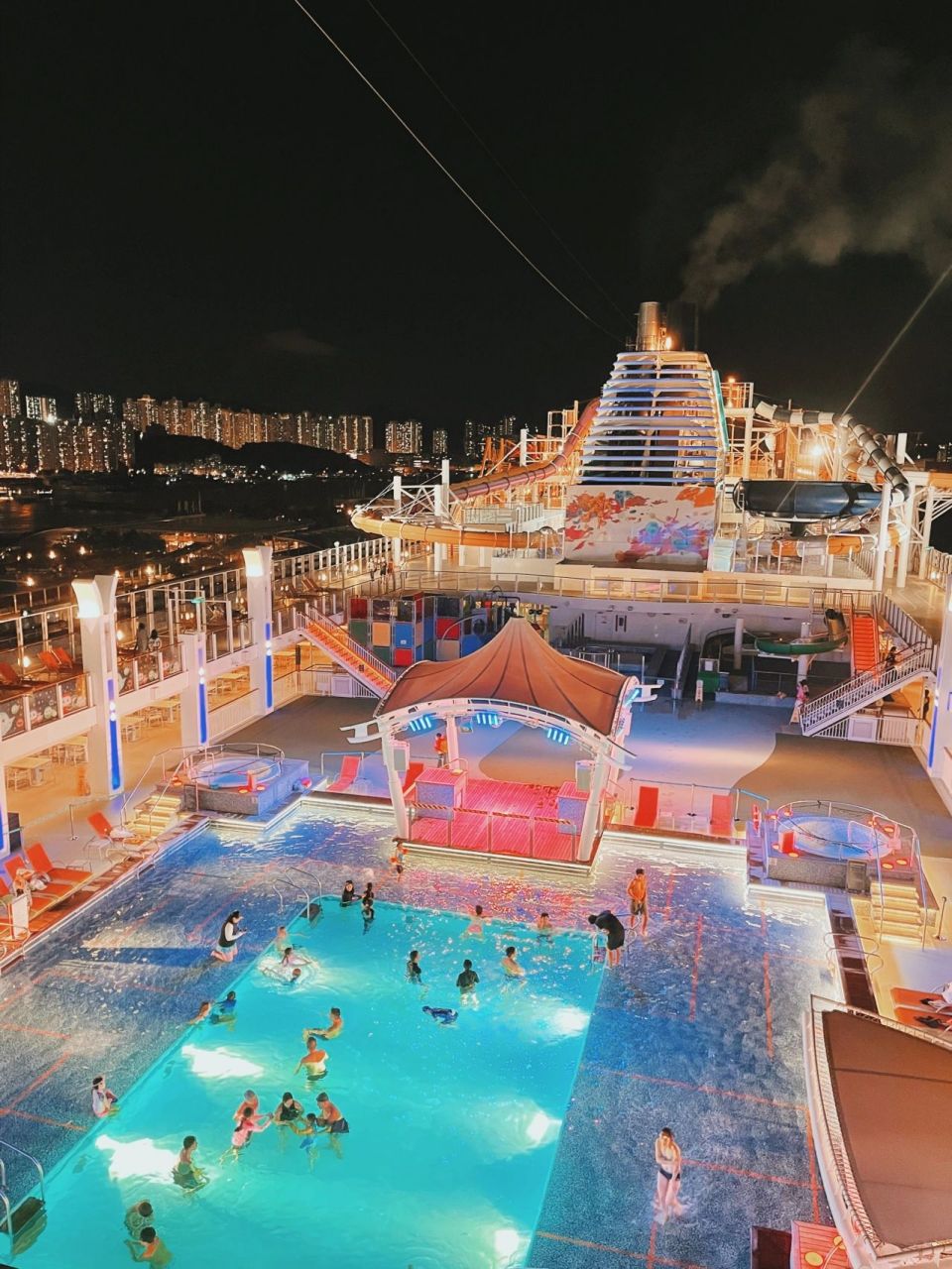 97香港星梦邮轮|云顶梦号免隔离出境公海 08香港星梦邮轮世界梦号