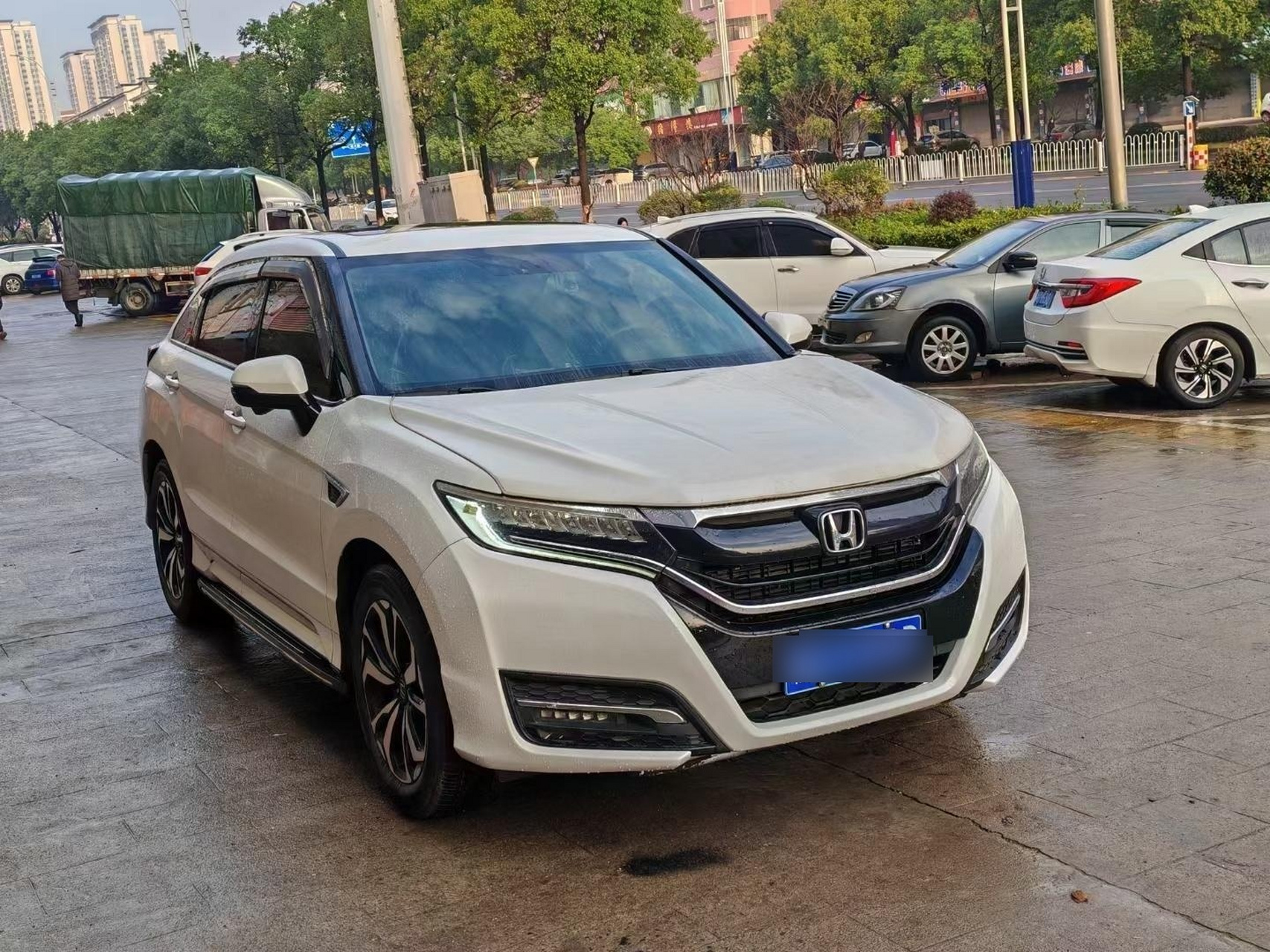 2018年4月份的本田urv,1.5t两驱豪华版26.