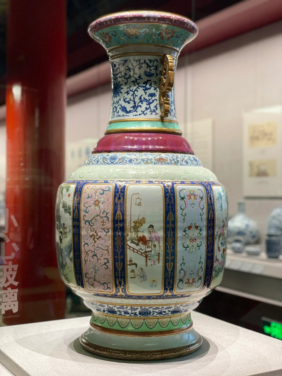 故宫镇馆之宝 "瓷母"  清乾隆各种釉彩大瓶 06清乾隆各种釉彩大瓶