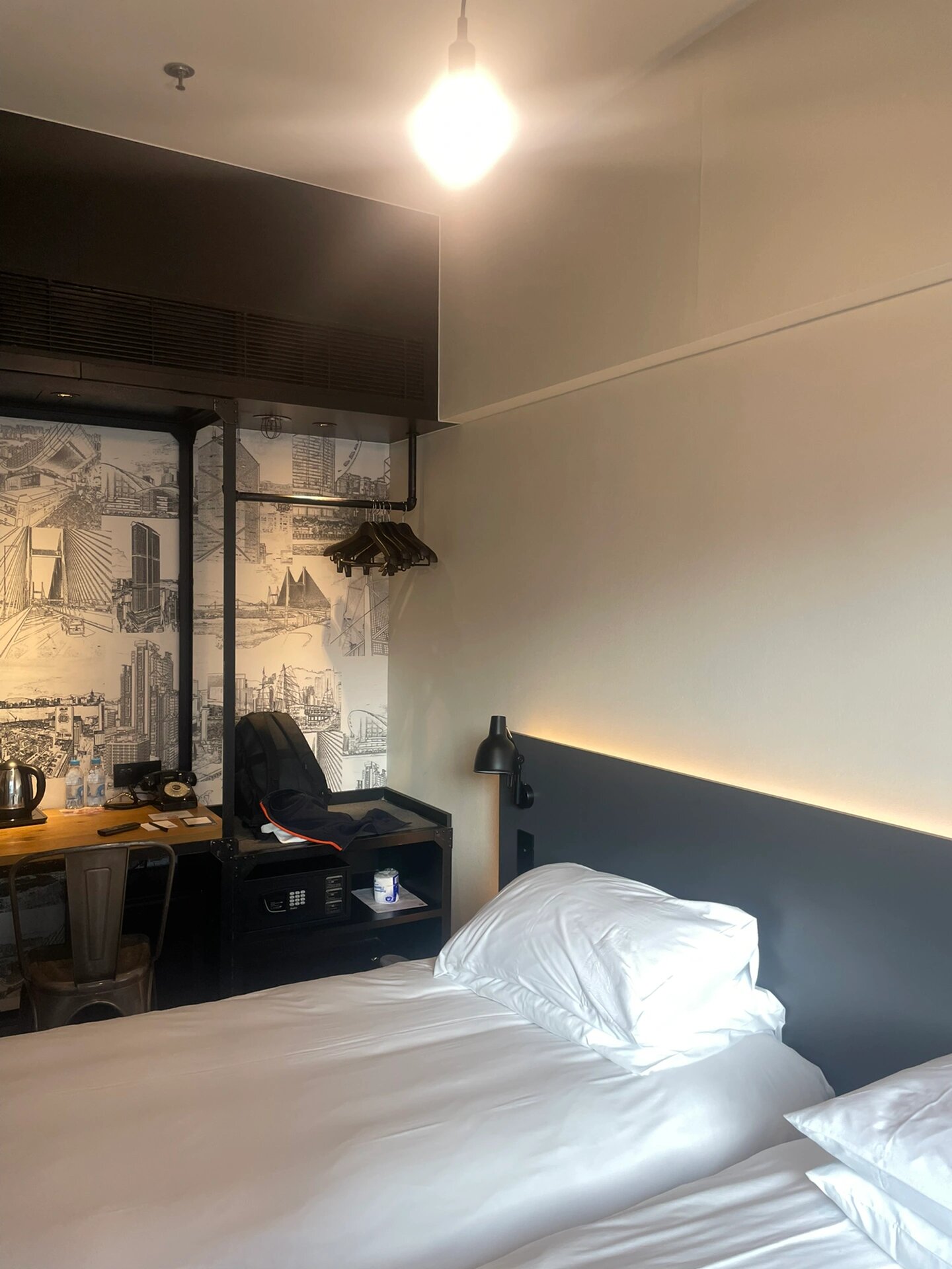 5月2日在屯门贝尔特酒店住了一晚.