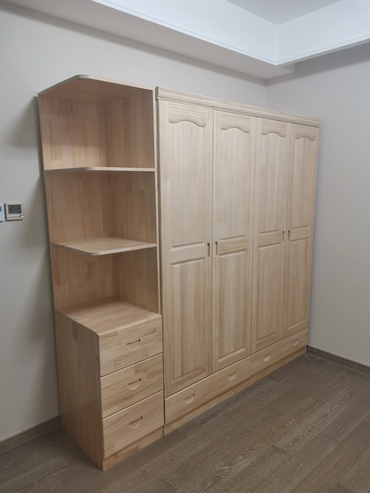 太喜欢这个松木衣柜了