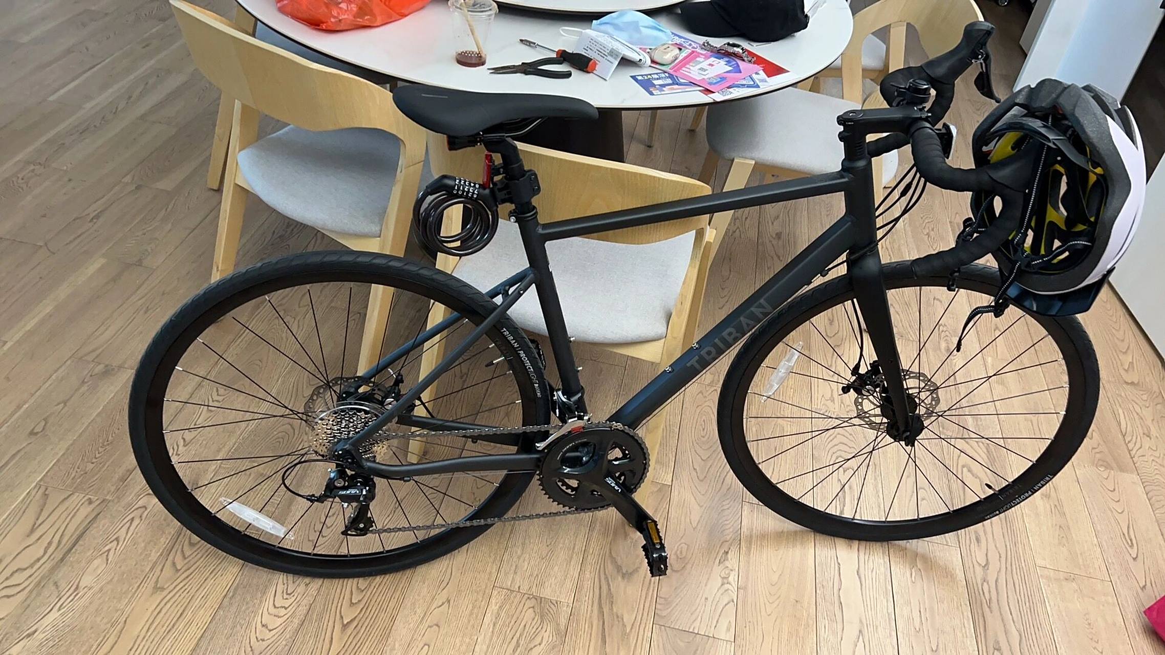 对哑光黑没有抵抗力-迪卡侬rc500 新手入坑 前几天突然心血来潮想骑行