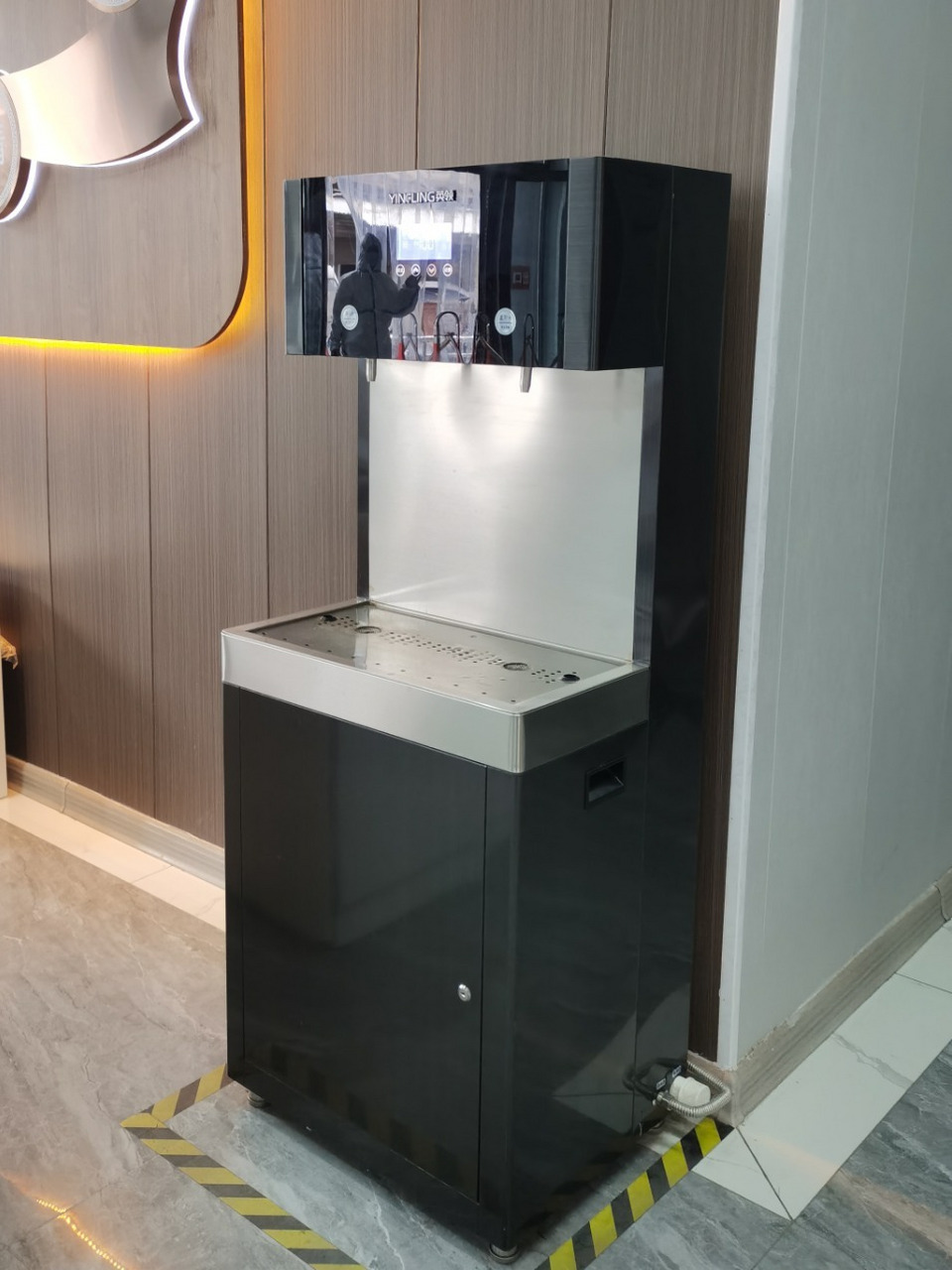 学校直饮水机里的温水可以直接喝吗?