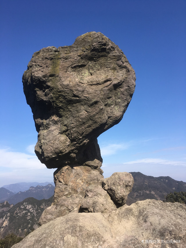 1.5亿万年前的奇石_金华浦江美女峰