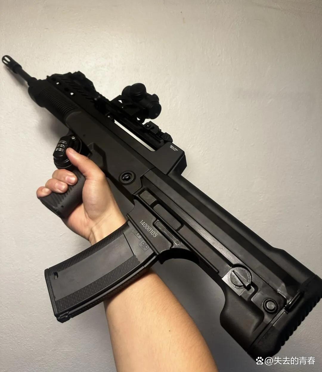 97式突击步枪,这款中国制造的神器,不仅在国内备受瞩目,更在国际市场