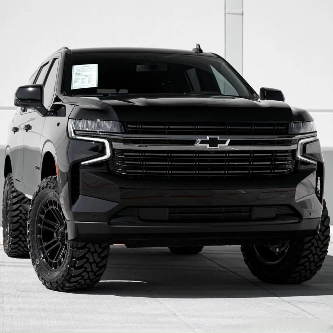 改装后的雪佛兰萨博班黑武士,真威武!