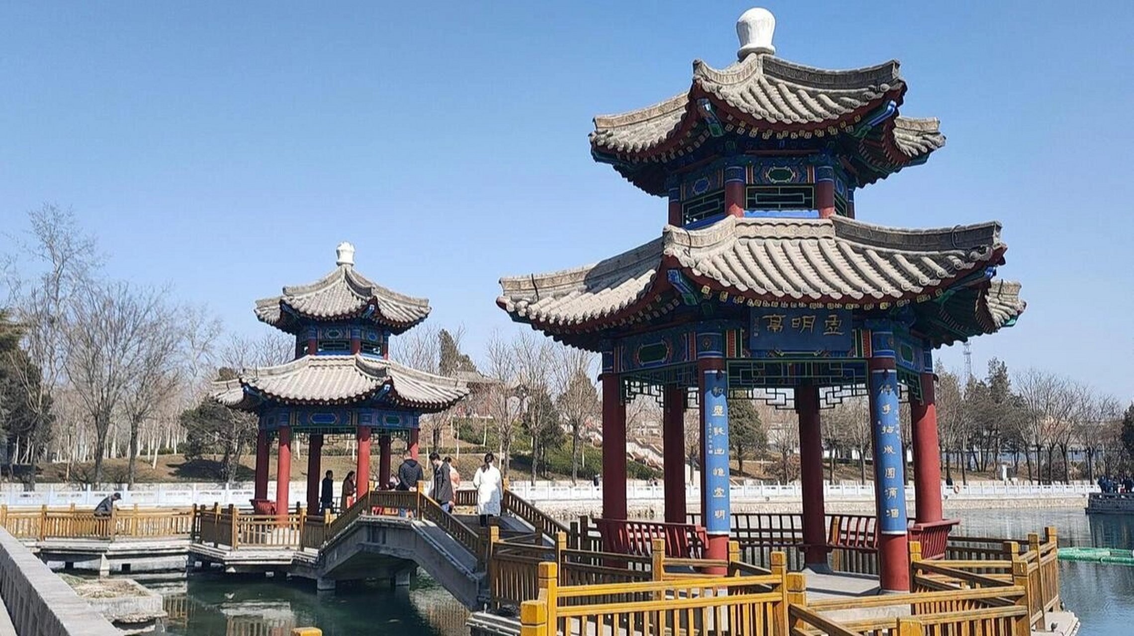 在河南安阳殷都区水冶镇,有一股名泉,称为"珍珠泉".