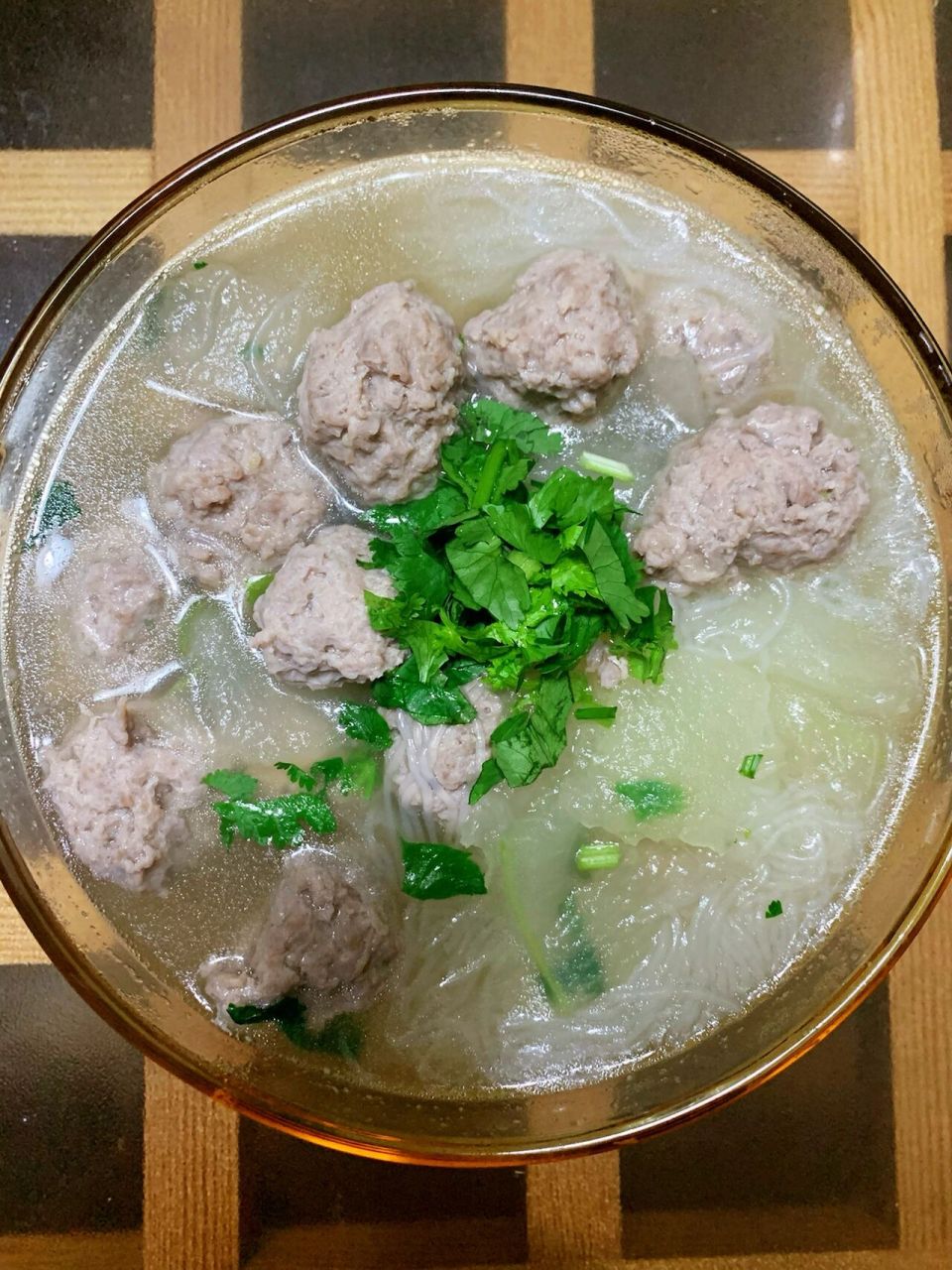 冬瓜羊肉丸子汤～一碗好汤温胃润肠 今天的这锅冬瓜丸子汤香嫩嫩的,冬