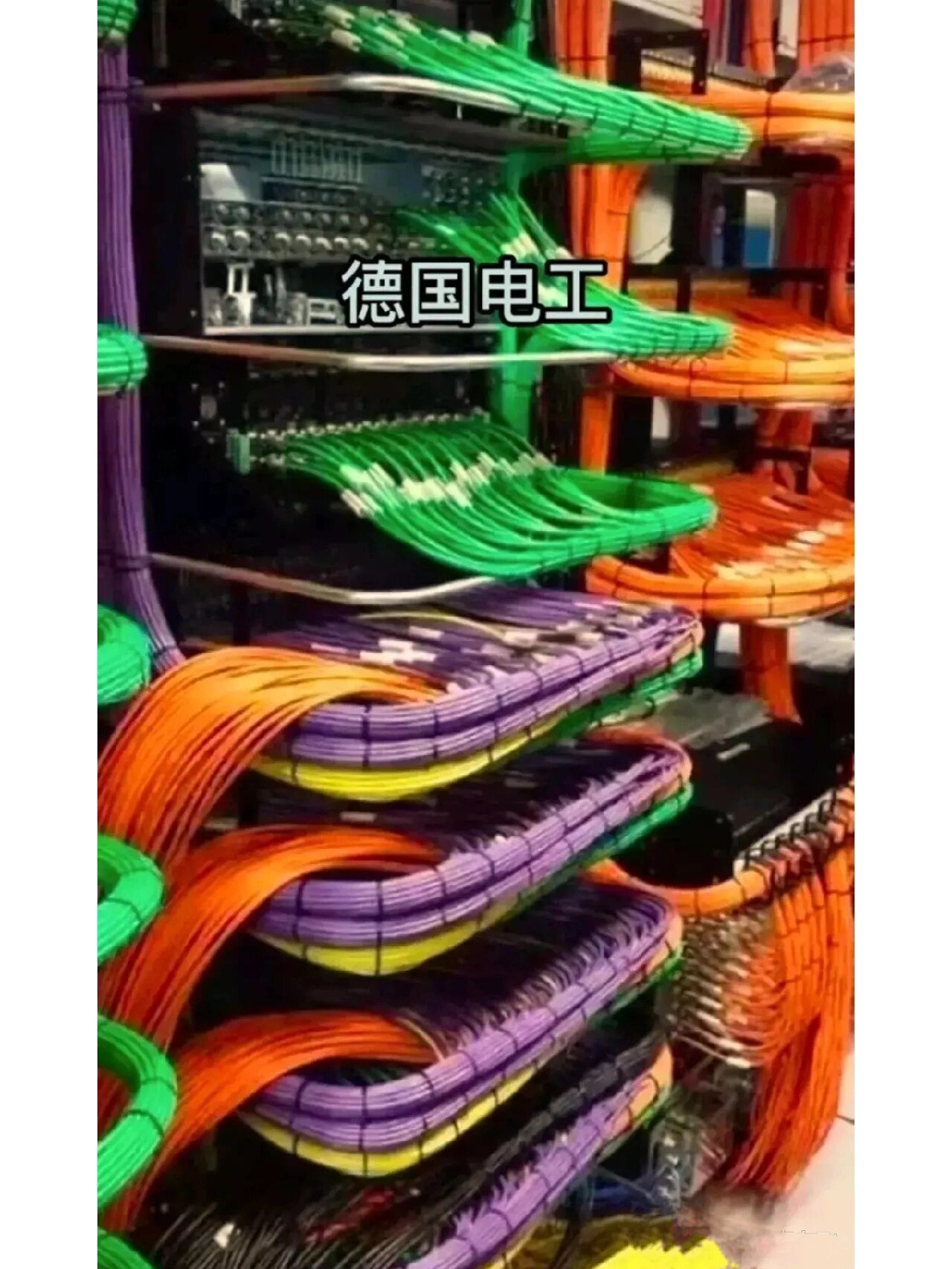 世界上有两个电工是无法超越的,一个是德国,一个是印度