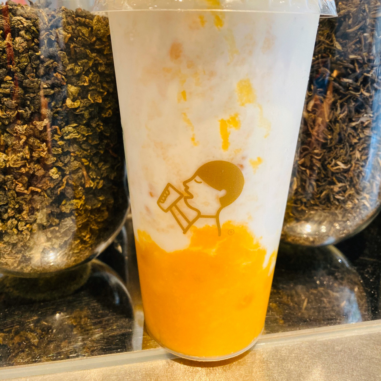 喜茶芝芝芒芒甘露,好喝到一口下去回忆初夏 [爱你]熟度很高的芒果泥