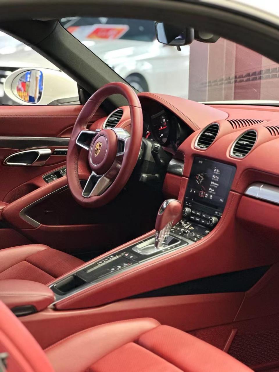 保时捷718cayman 车架号261246/ 2.