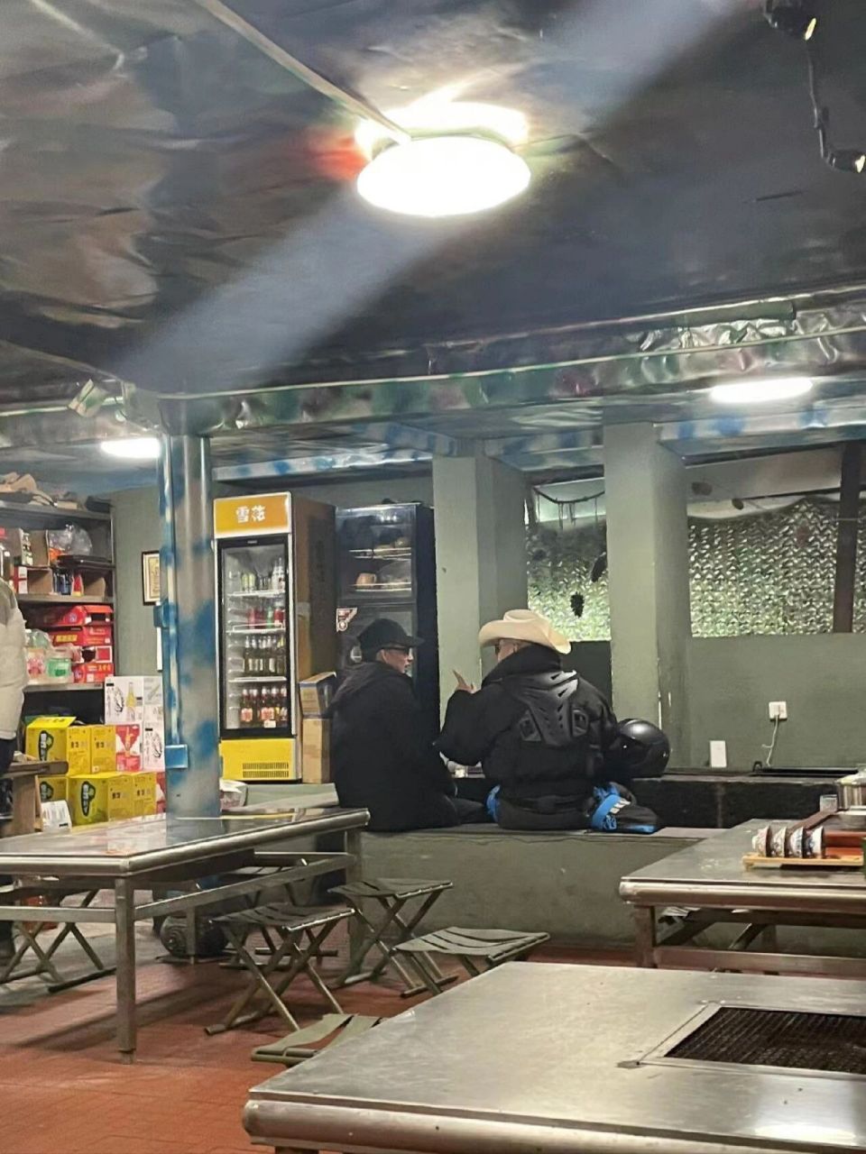 十七岁女生独行丽江遇到大冰本人0101         	 真的很感谢十七