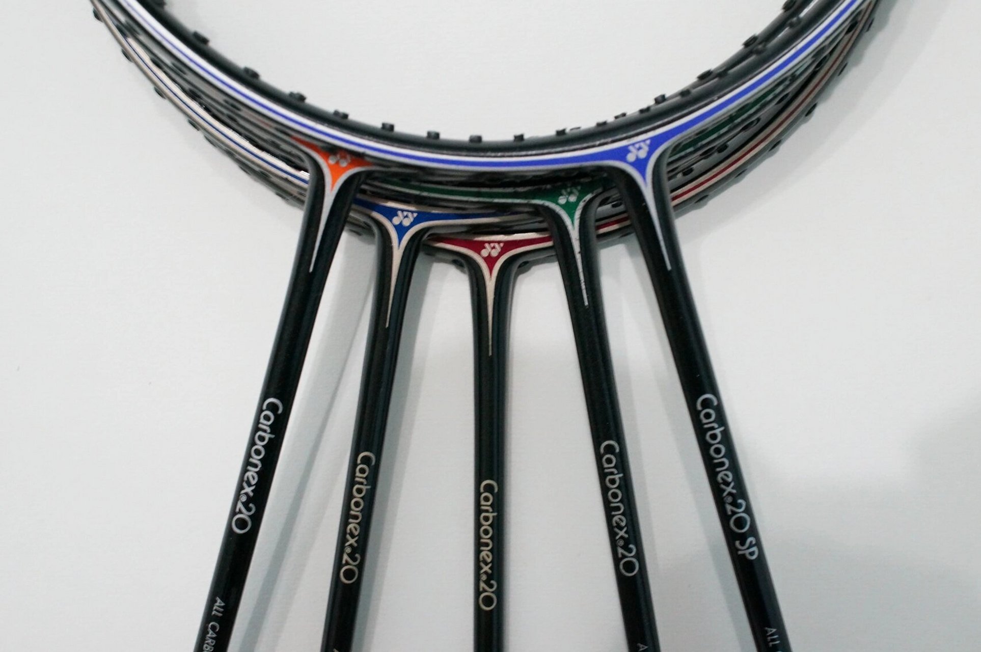 yonex carbonex0320 尤尼克斯最经典的羽毛球拍,没有之一.