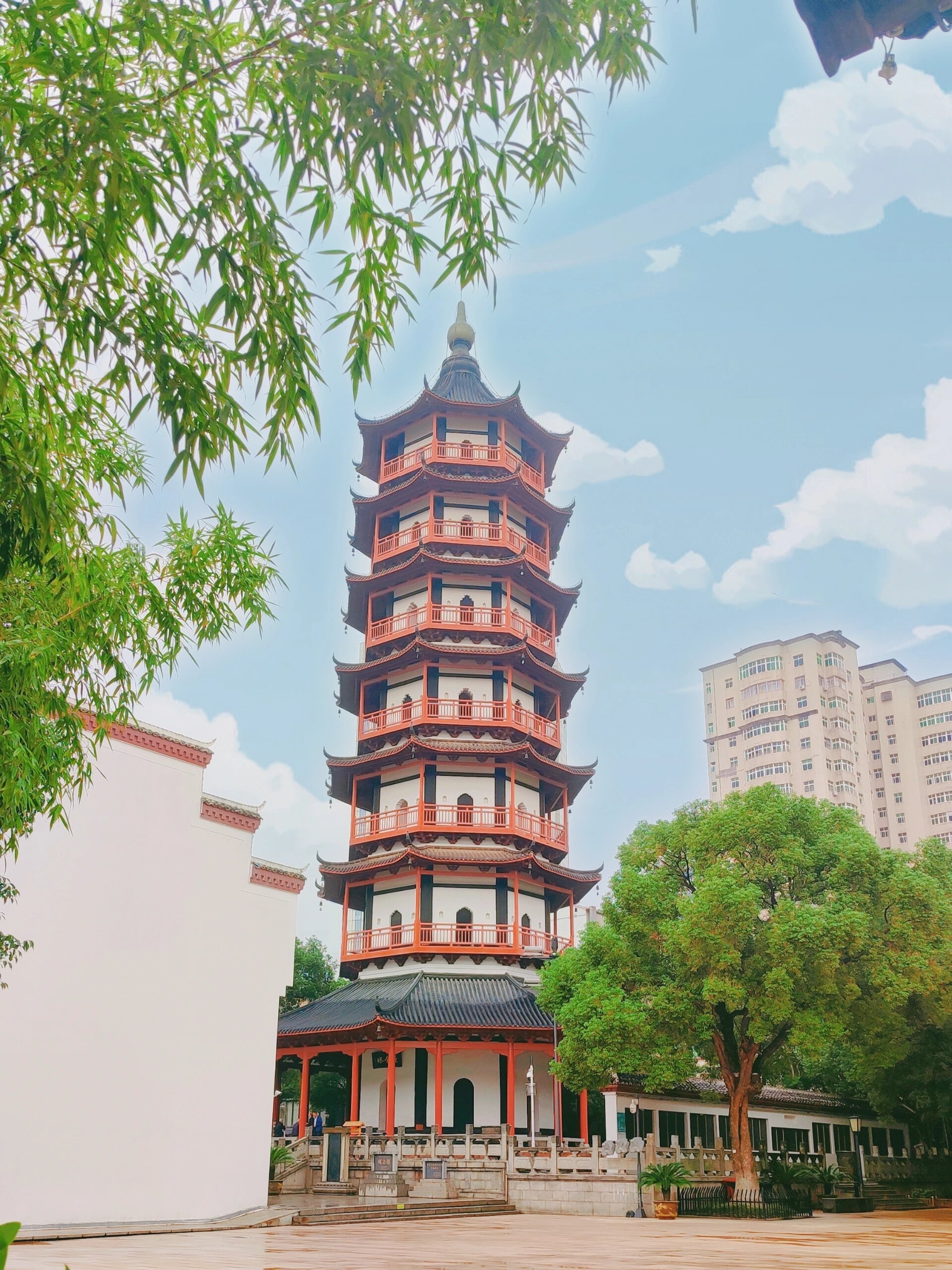 9199到南昌的第一站:绳金塔