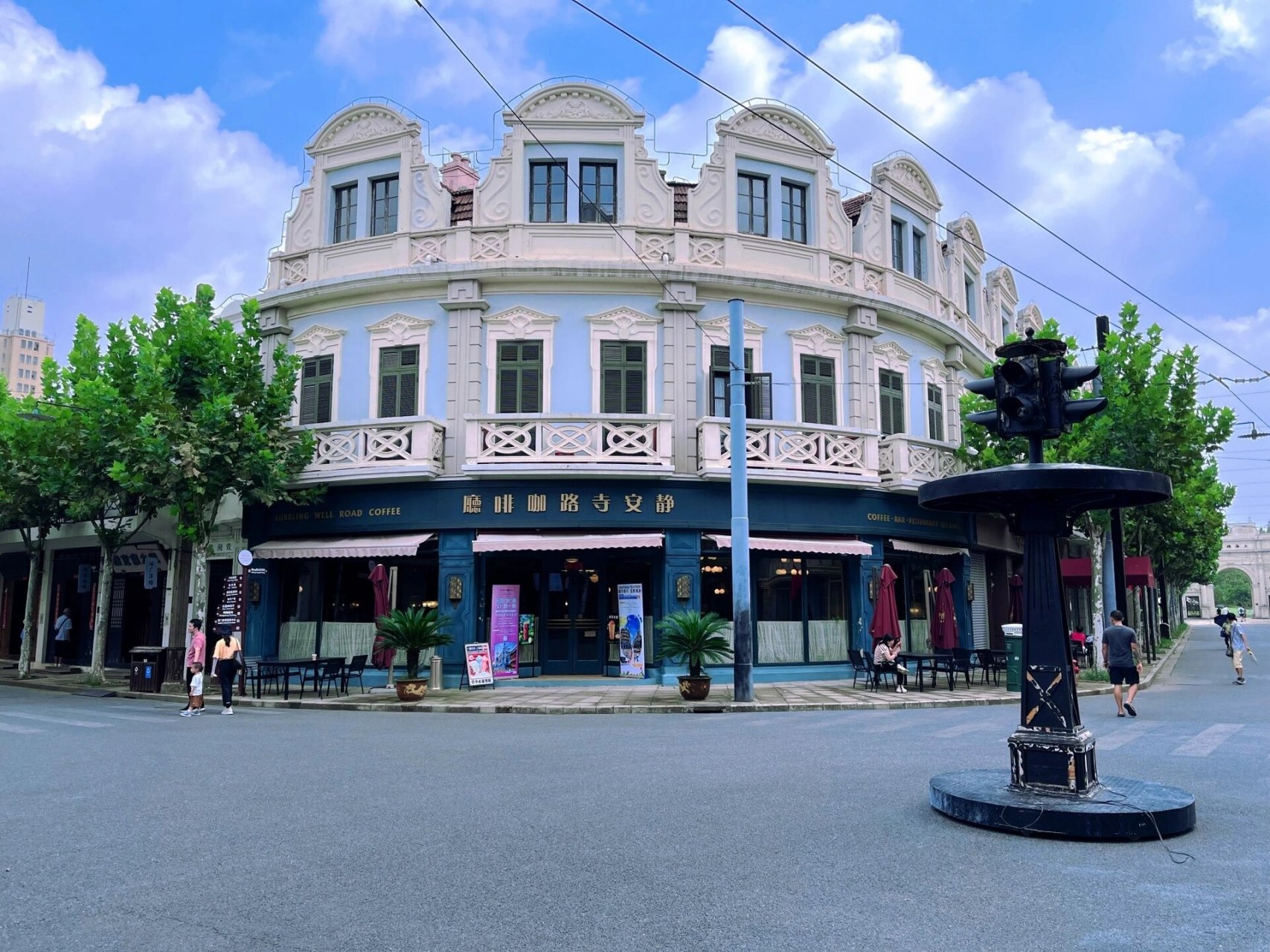 上海影视城位于松江区车墩镇,所以这里也被叫做车墩影视基地.