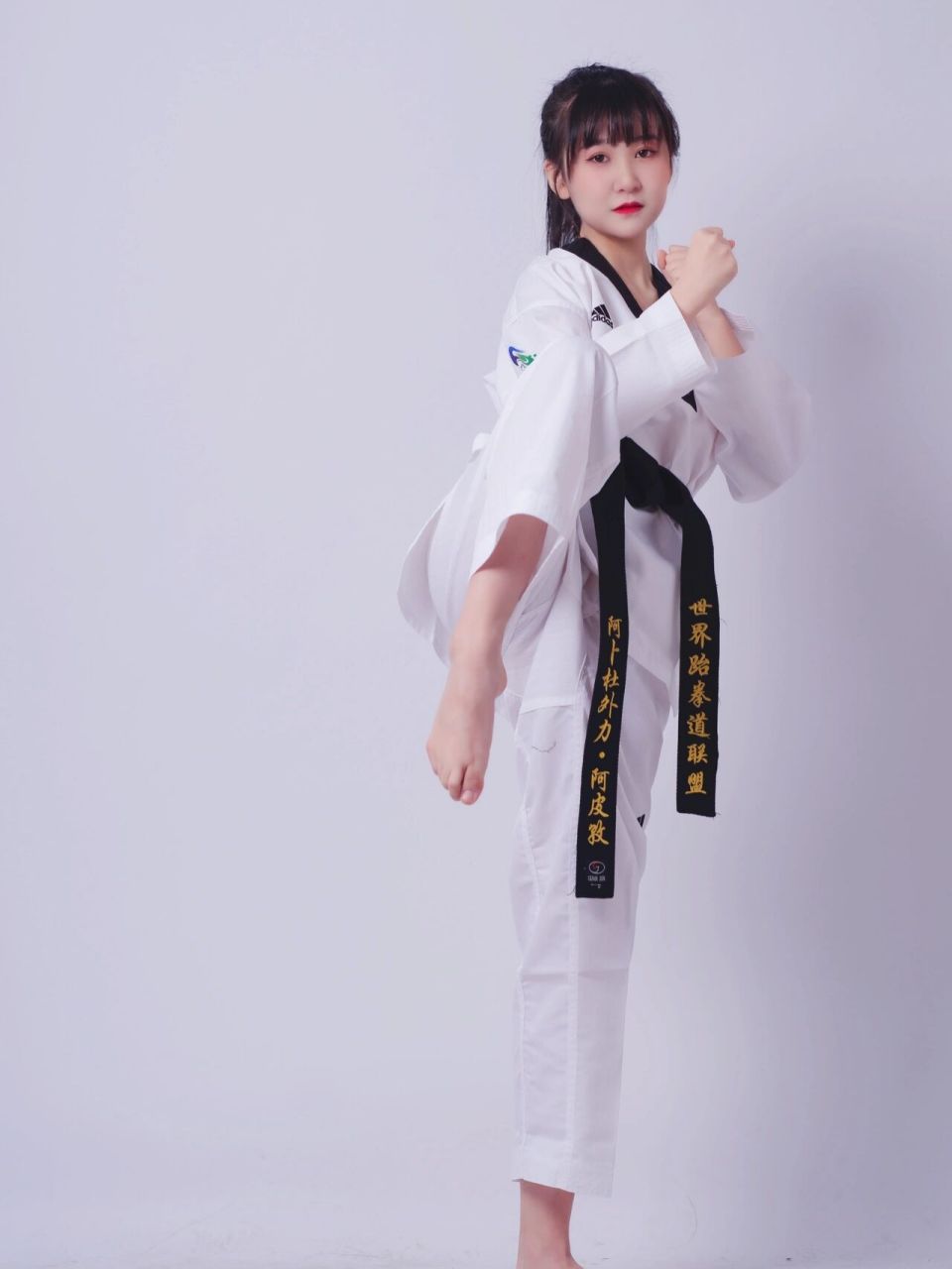 跆拳道小姐姐又来喽