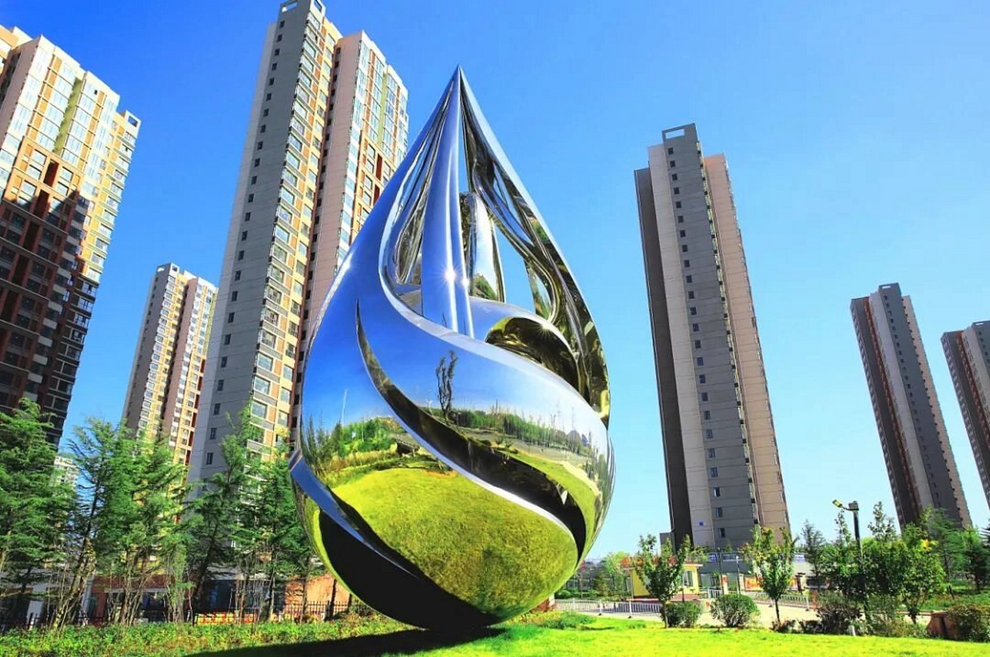 艺术打卡丨烟台超有创意的城市雕塑 城市雕塑91作为城市中不可或缺