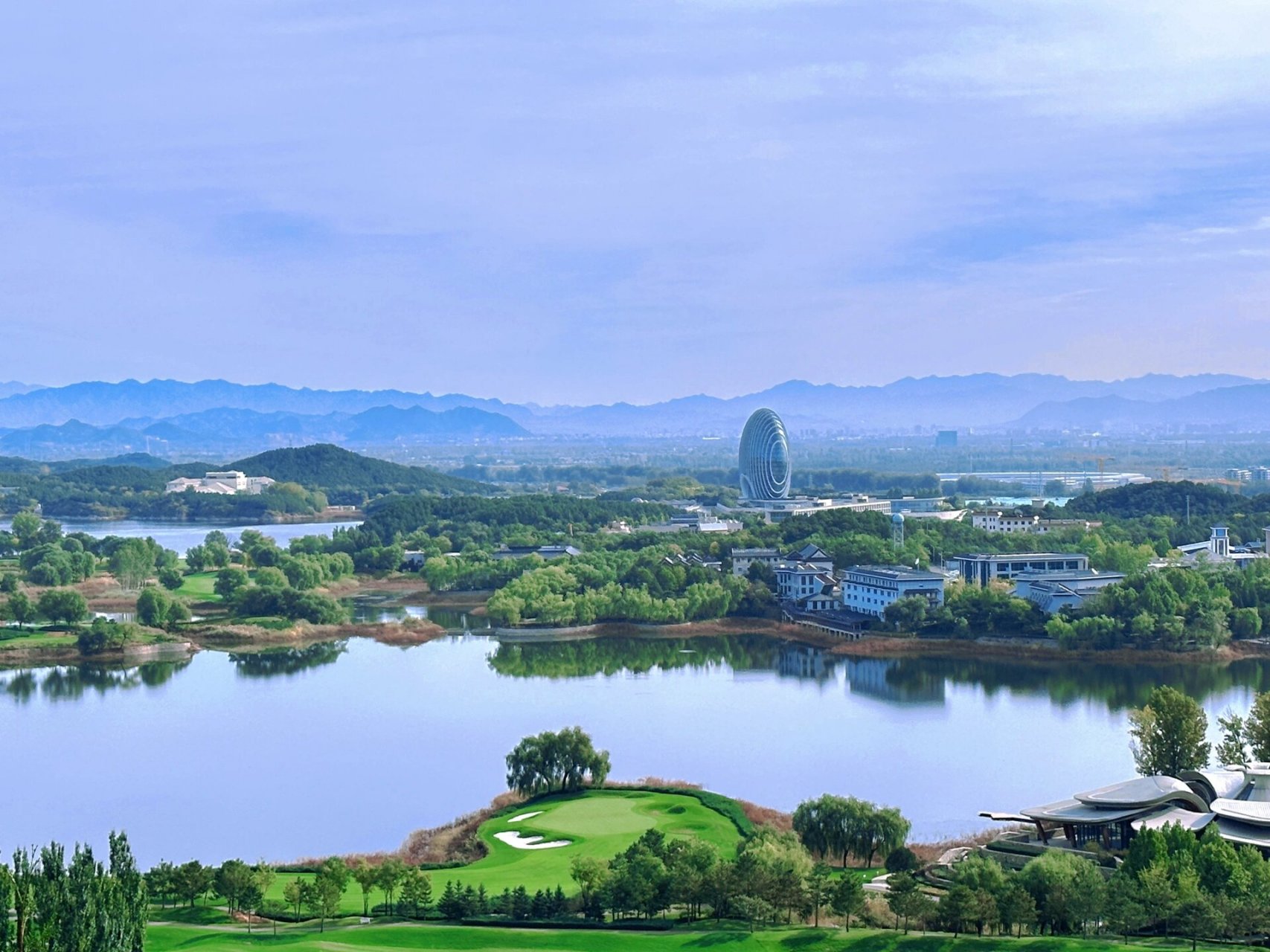 导航雁栖湖西山步道五号停车场9315   居然是免费93的景区