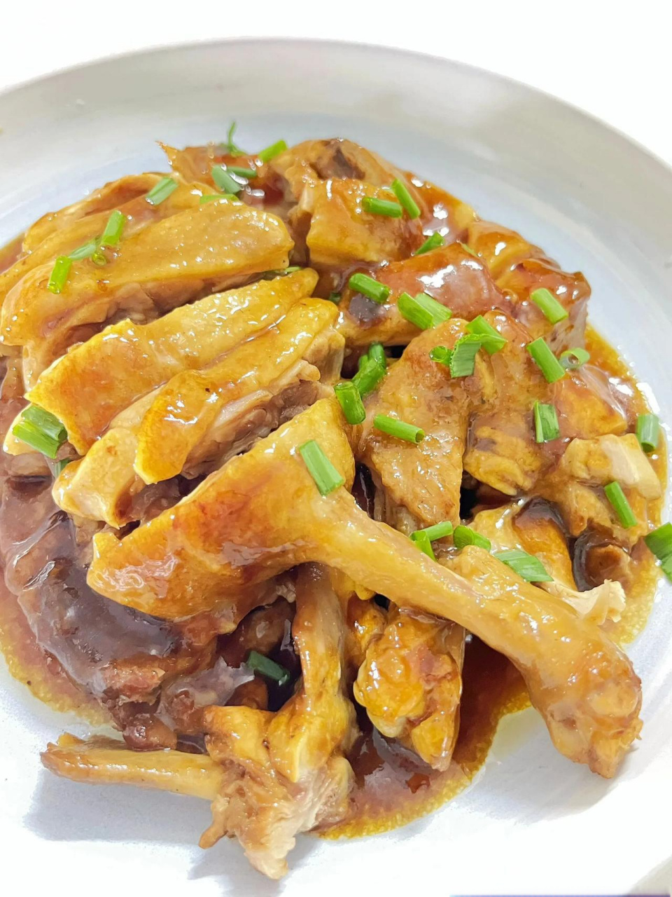 广东传统名菜酸梅鸭       天气炎热没胃口,这个广东名菜酸梅鸭你一定