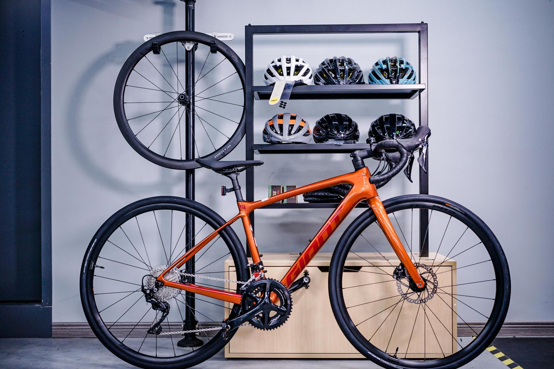 捷安特defy adv2 disc.defy最强耐力长途车型来袭!