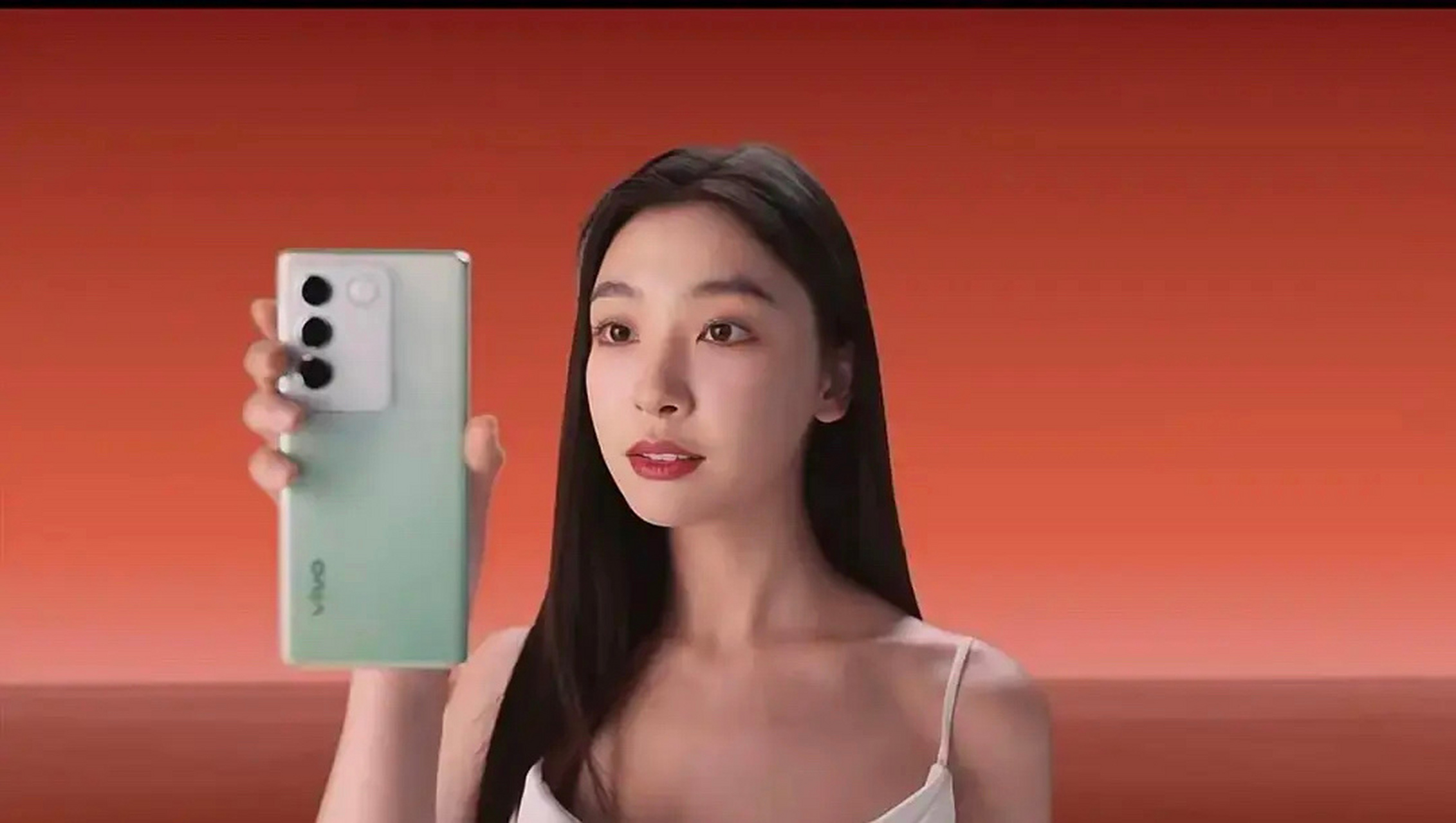 易梦玲广告大片,有hold住吗