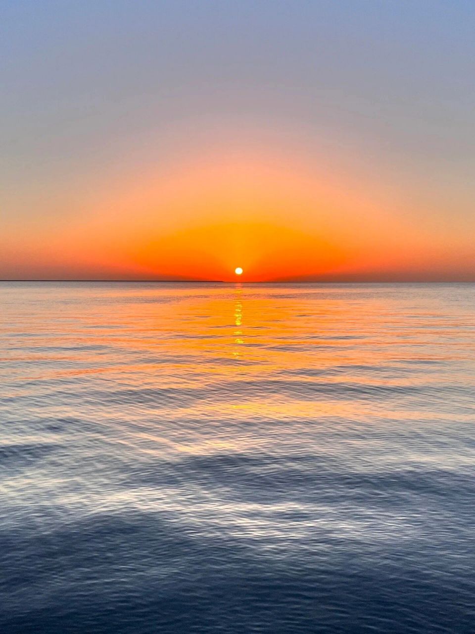 在天津 在凌晨四点 在晨光笼罩的海边98看一场海上日出 真的很浪漫