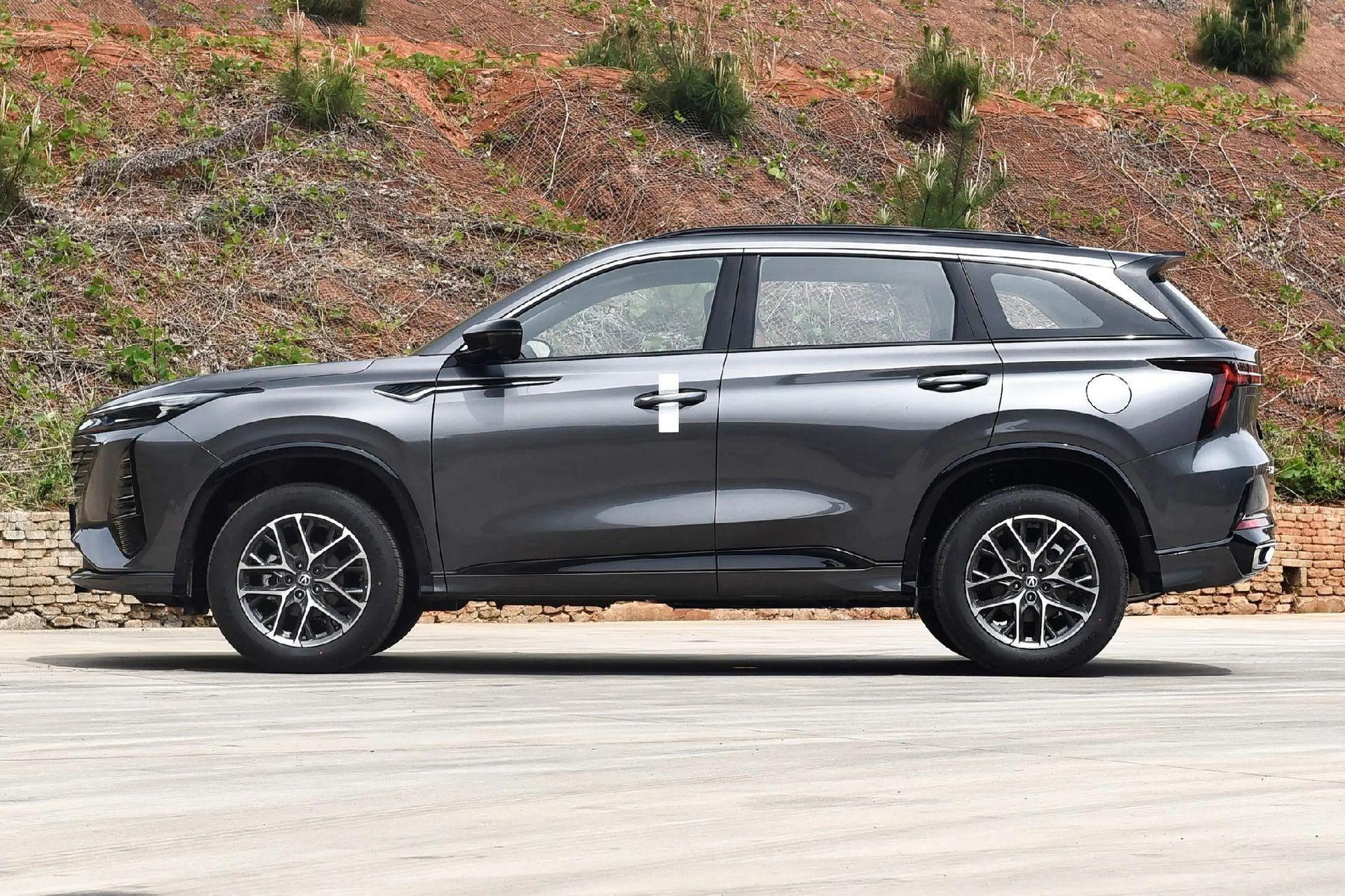 长安cs75plus,长安.紧凑型suv,2024款第三代冠军版1.