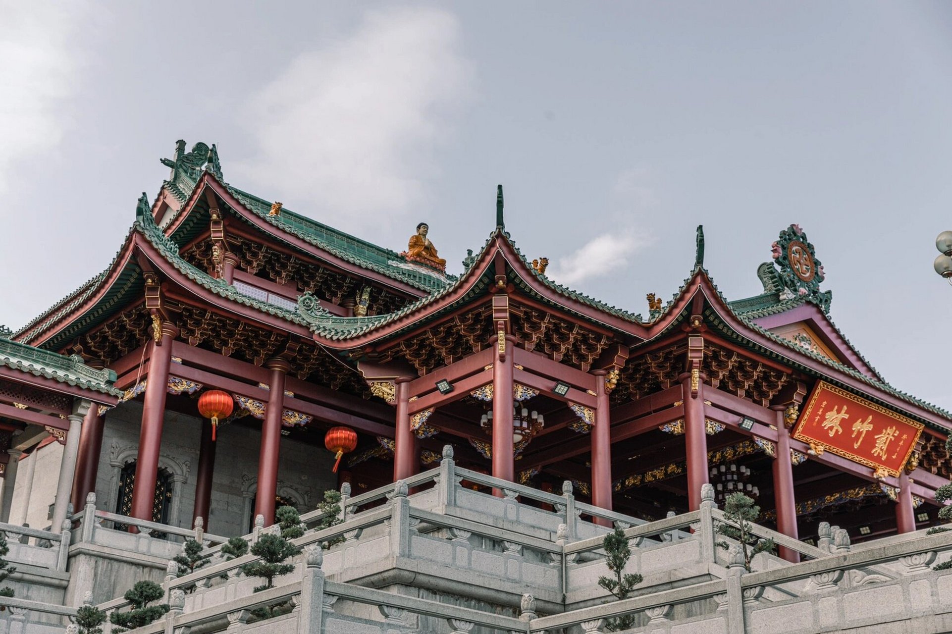 清云山 坐落于粤东汕尾陆丰市河西镇夏陇村内  清云山 最具代表性的