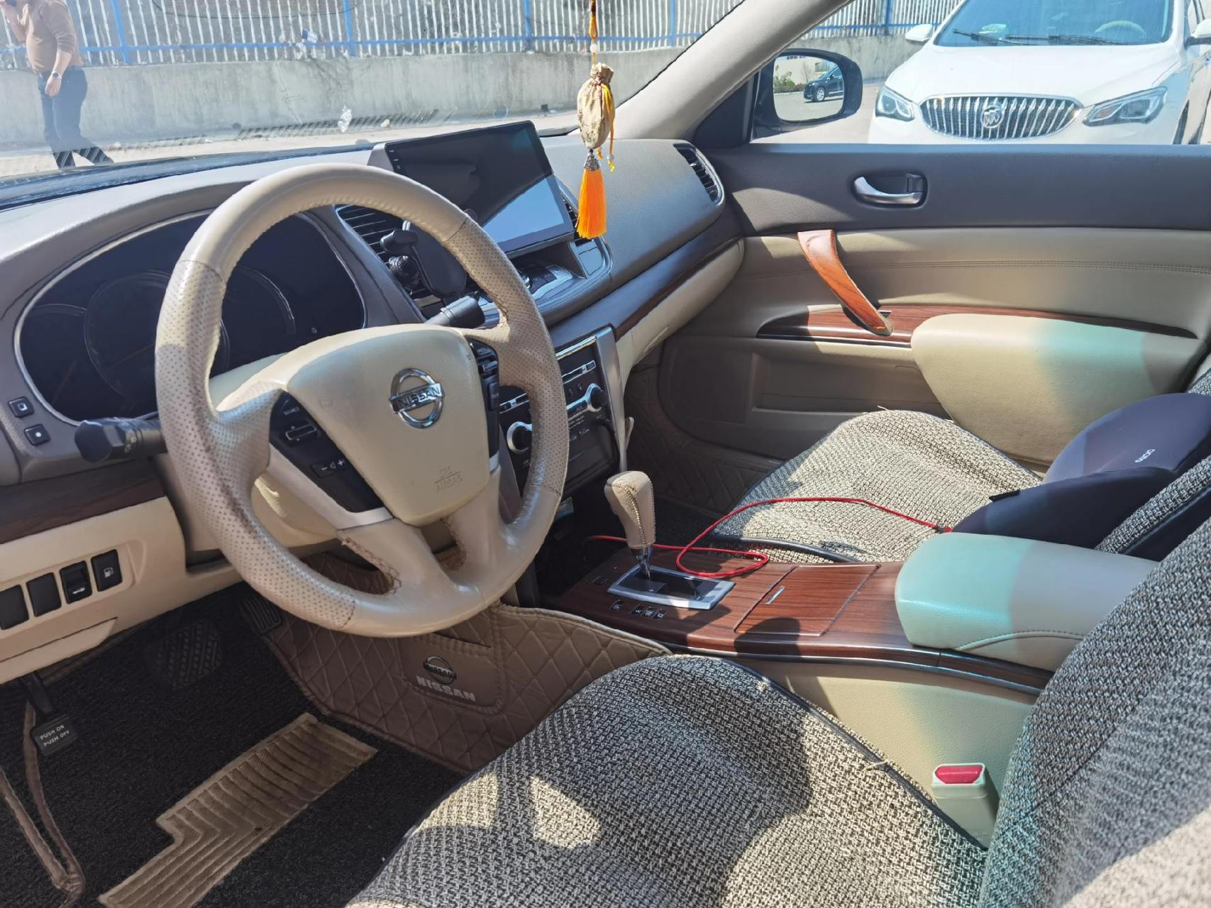 日产大天籁 2.5 v6发动机