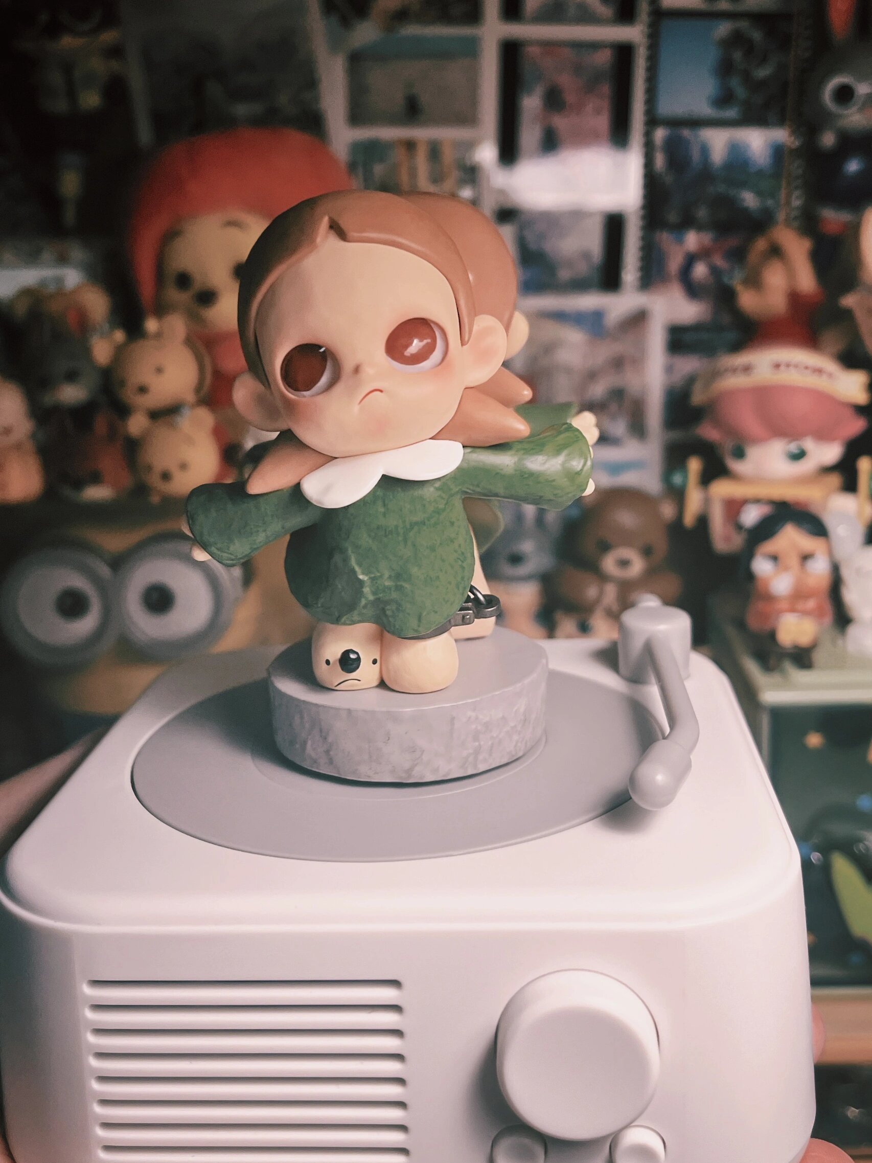 17岁有朋友大家天天黏在一起 30岁各有各的工作生