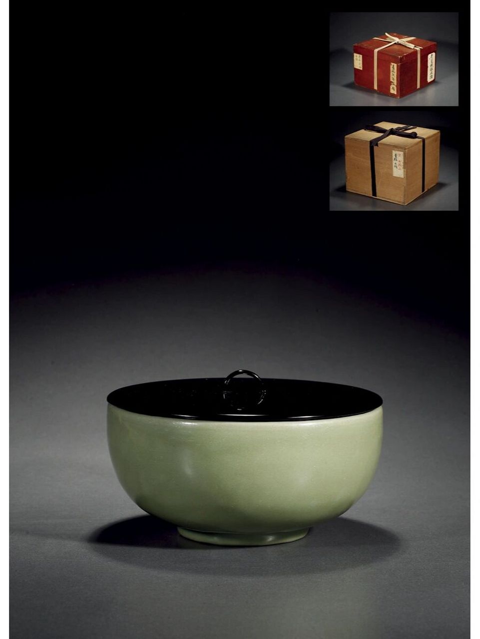 55万成交 明代早期龙泉窑墩式碗 西泠22春拍 高:10.5cm69直径:21.