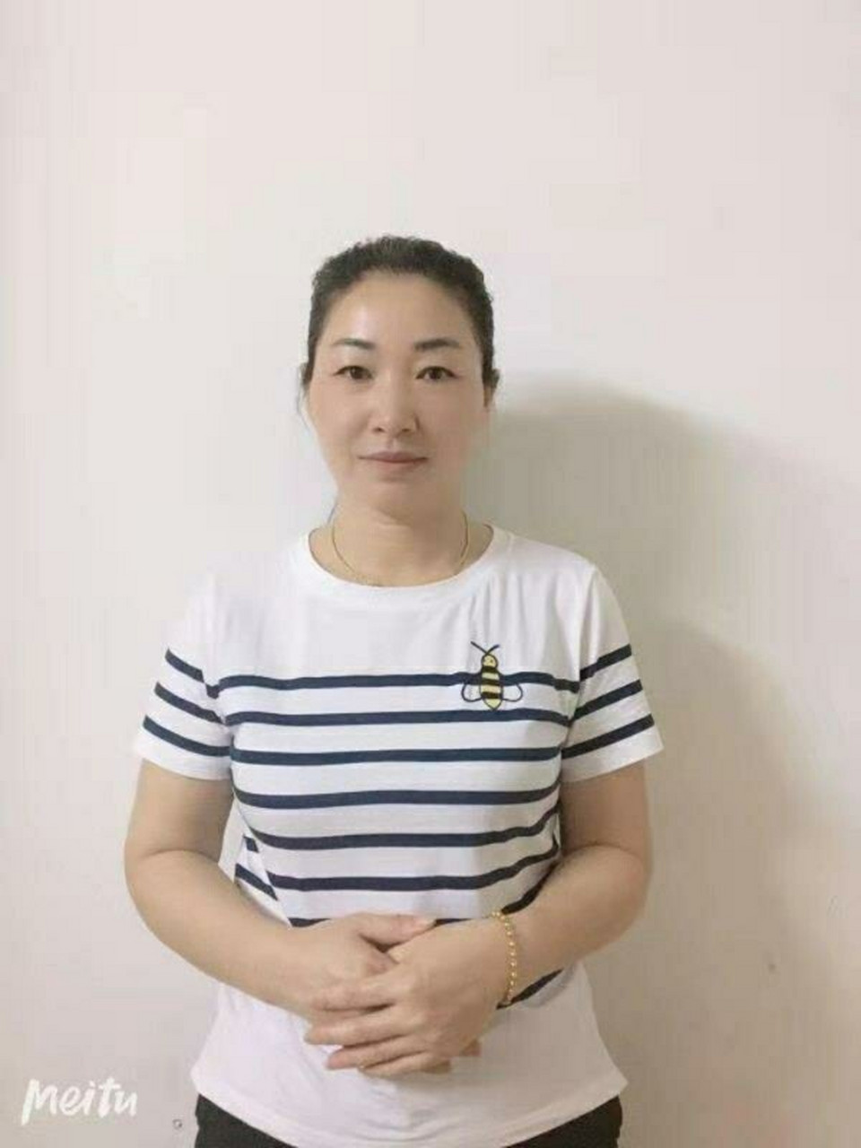 [亲吻]姓名:谢阿姨 年龄:48 户籍:江西 身高:160 体重:58 学厉:初中