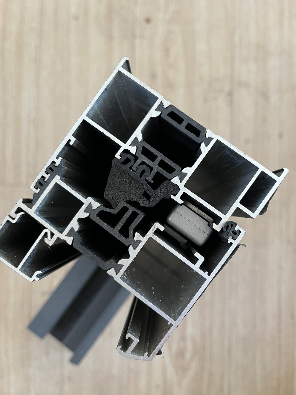 北京忠旺系统门窗工厂直销 专业做门窗十五年 点我主页了解更多案例