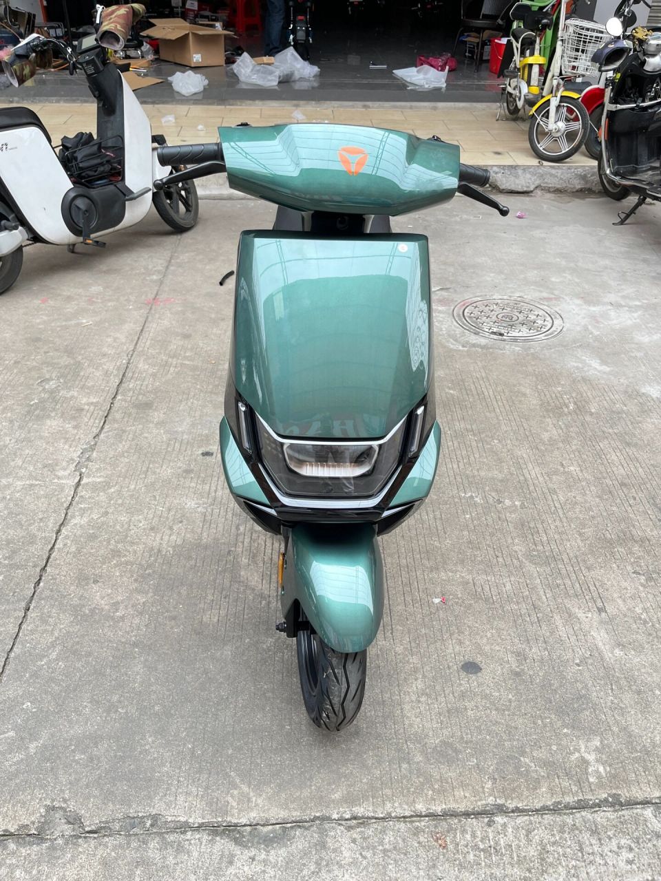 雅迪欧宾豪华版活动价来袭,2999米 加大面板设计,超长坐垫,搭载更舒适