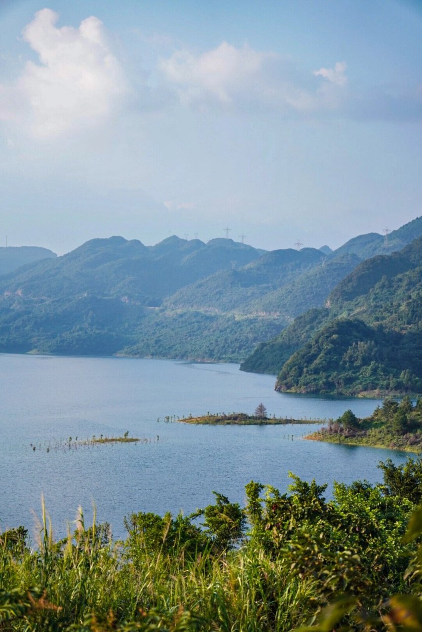 98高山之中的深蓝 | 韶关乳源南水湖 多年前学车路过一抹蓝色,念念