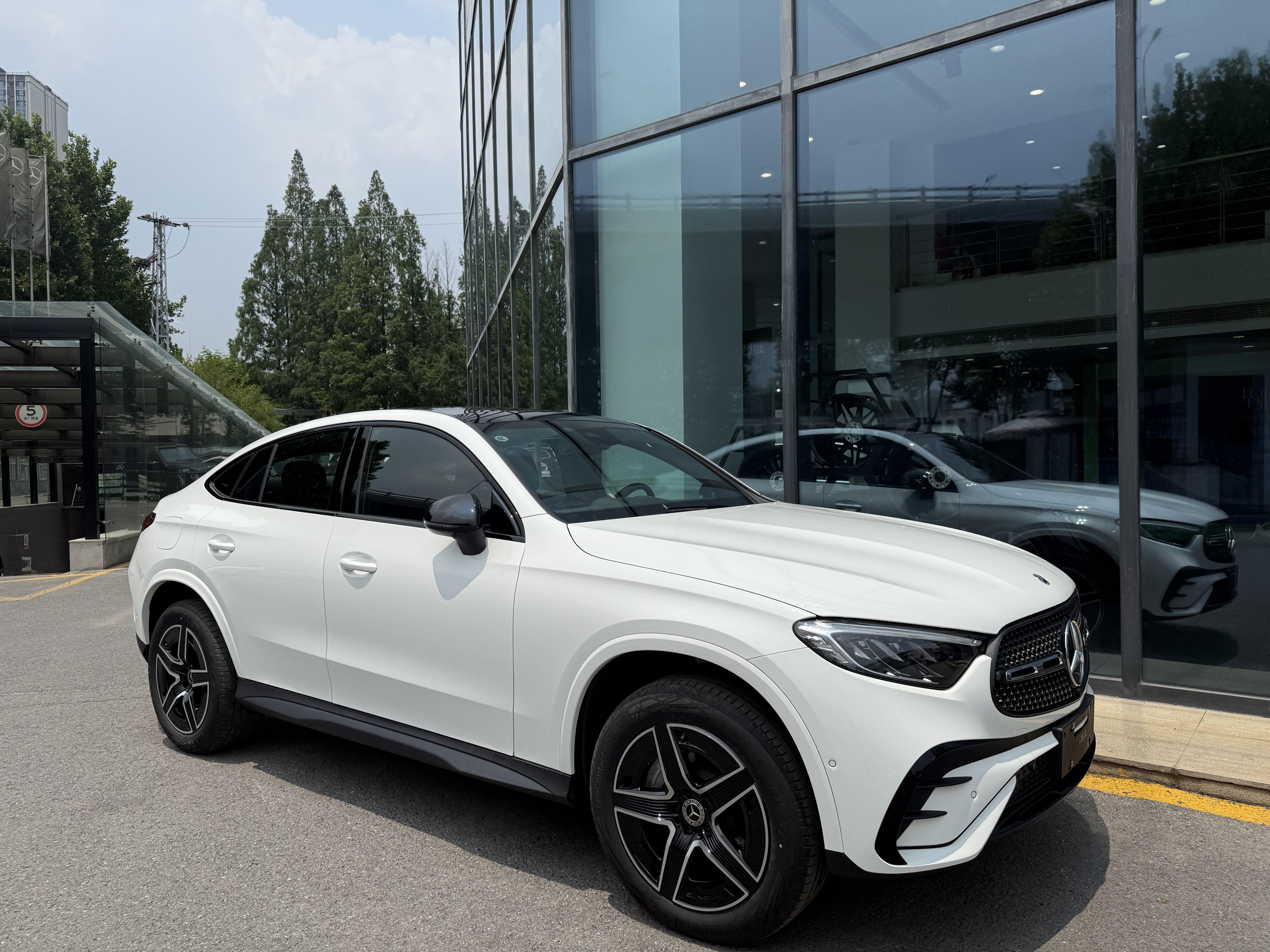 50万预算必看!奔驰glc轿跑suv真香警告