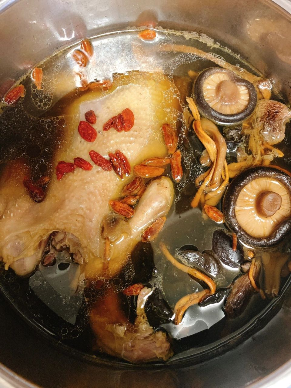 高压锅煲鸡汤|动手五分钟能喝好几天 最近上班太累 觉得要给自己进个