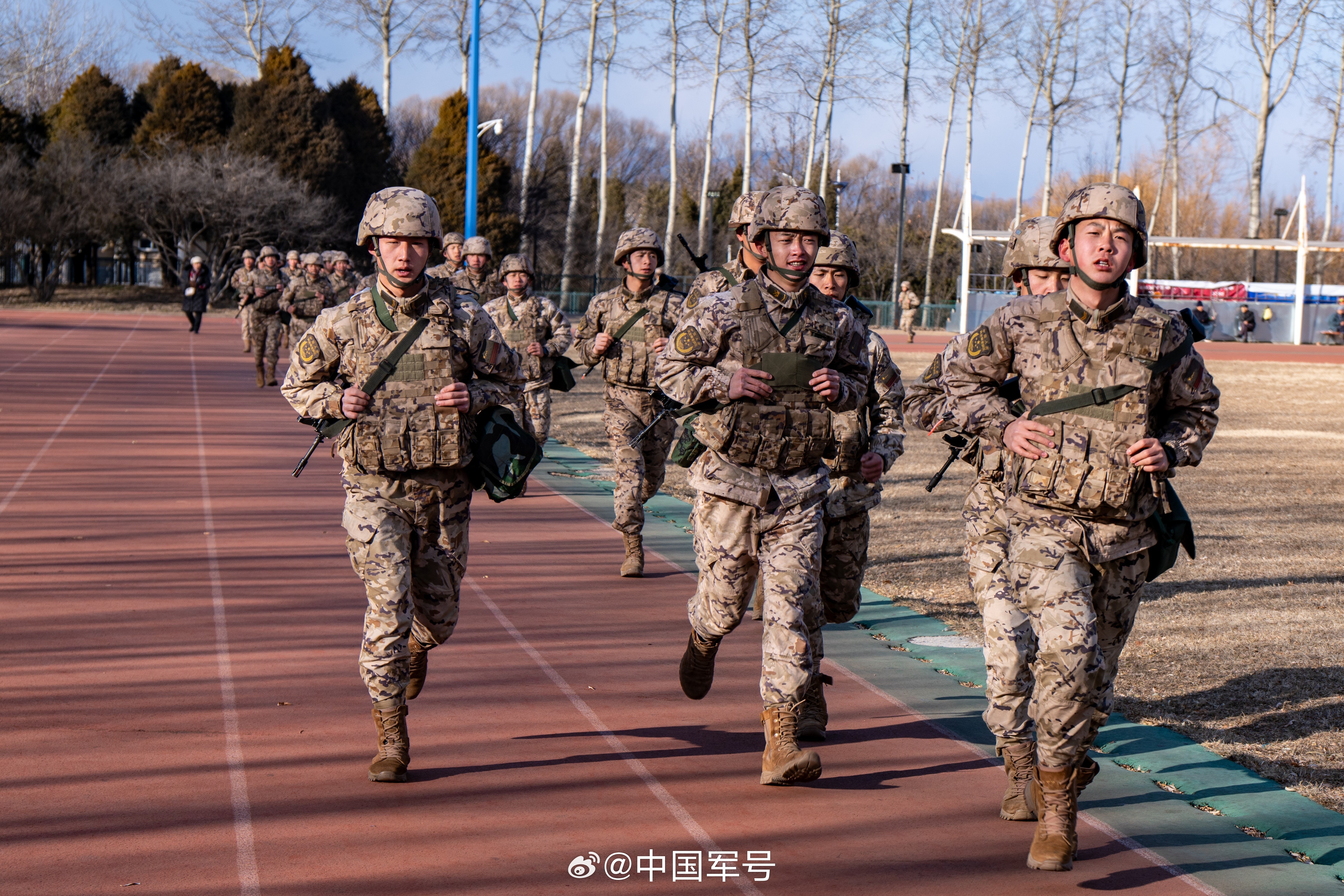 武警支队武装部冬季考核实图部队训练图片大全真实照片部队训练照片