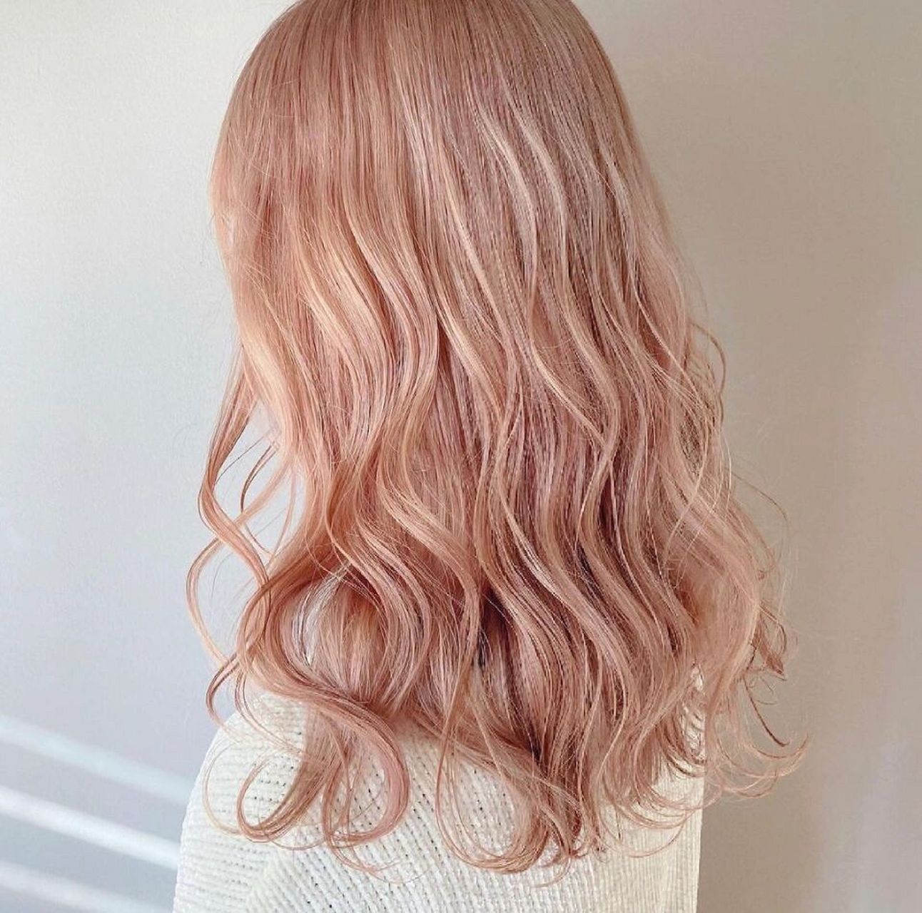 发色欣赏98 美发师「家谷誉央」打造的浅色系发色7015 5月的